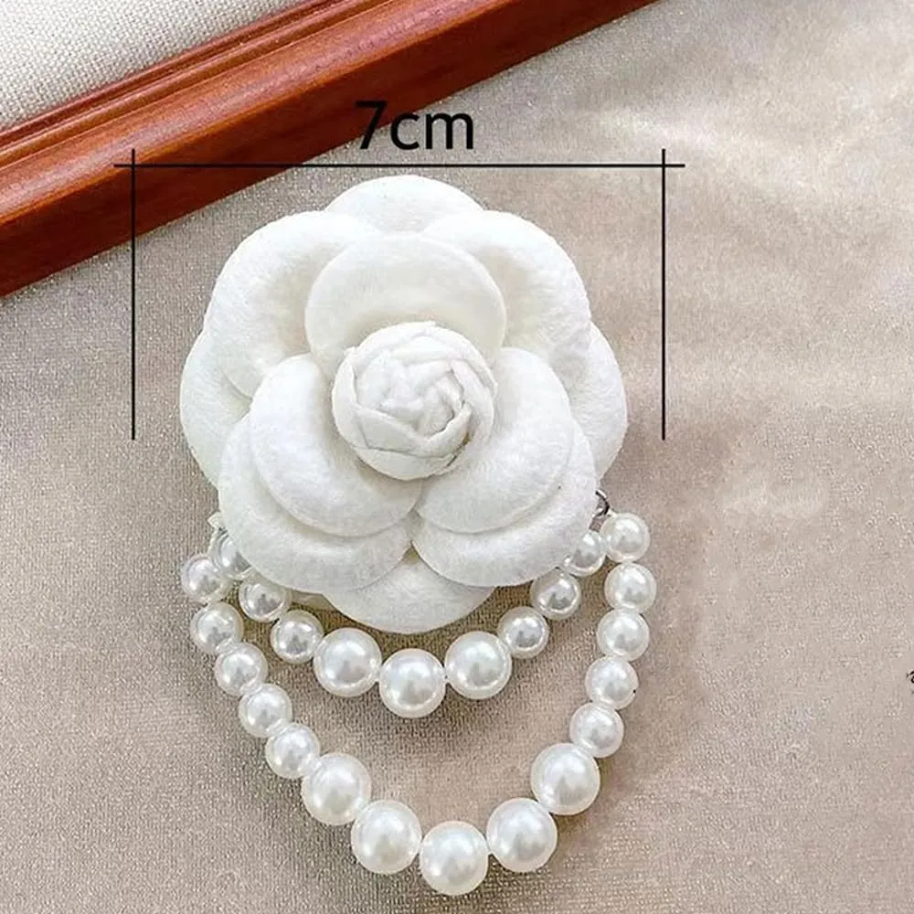 Bohemian Flowers Pearls Beaded Pins Brooches for Women, Trendy Red Camelia Flower Lapel Pins Dainty Floral Jewelry Accessories for Clothes Dress Suit