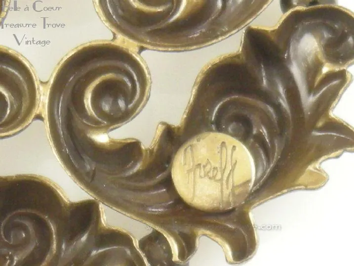 Joseff of Hollywood Rococo Russian Gold Tone Brooch Vintage 1940s