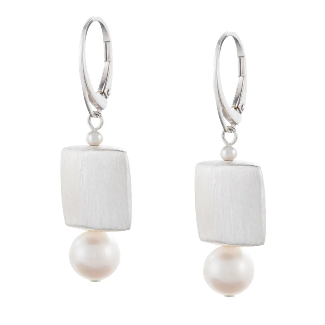 liz-it-is-earring