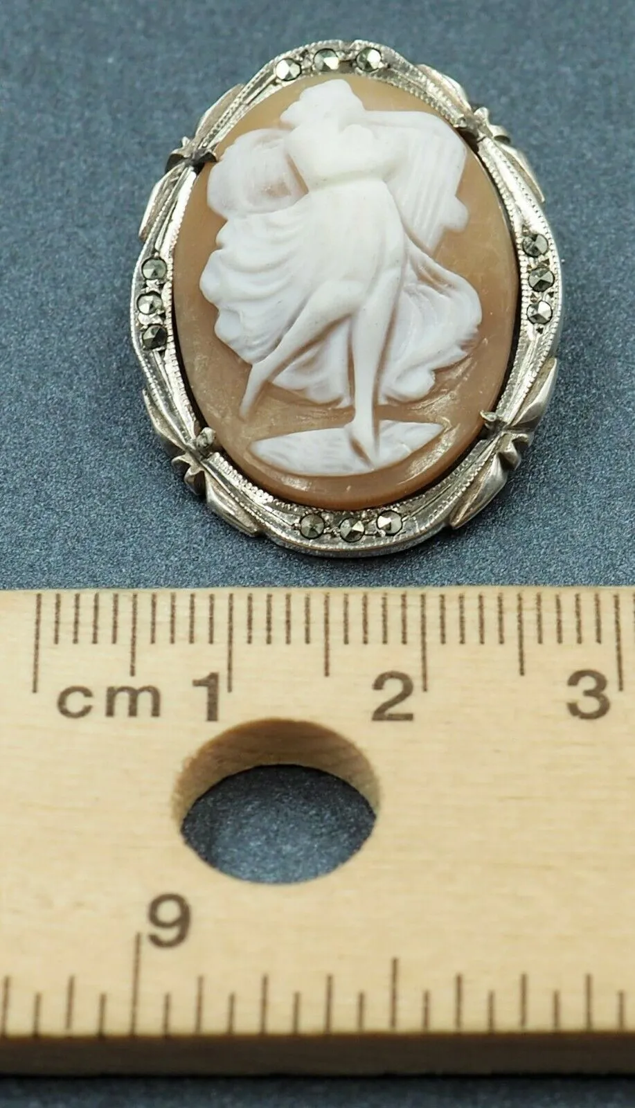 Sterling Silver Marcasite & Shell Cameo Brooch