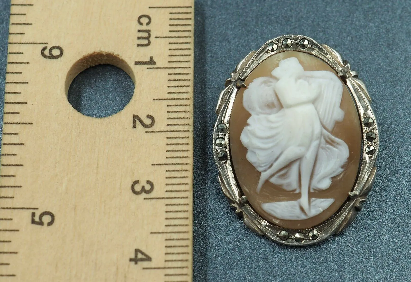 Sterling Silver Marcasite & Shell Cameo Brooch