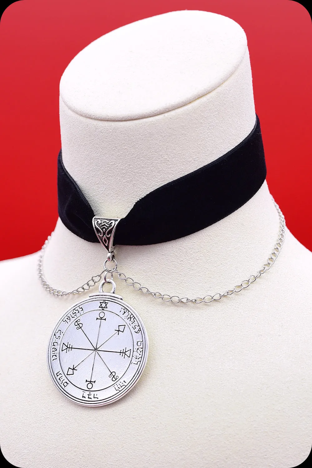 The MOON PENTACLE Silver Black Choker