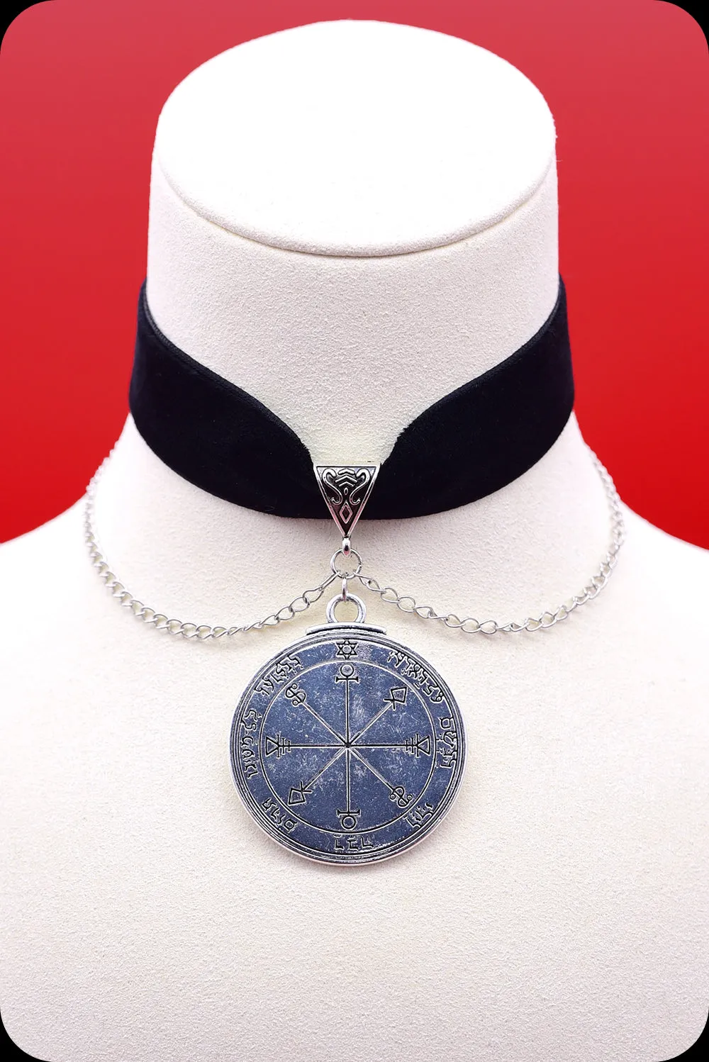 The MOON PENTACLE Silver Black Choker